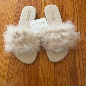 Women's Cream Fuzzy Slides